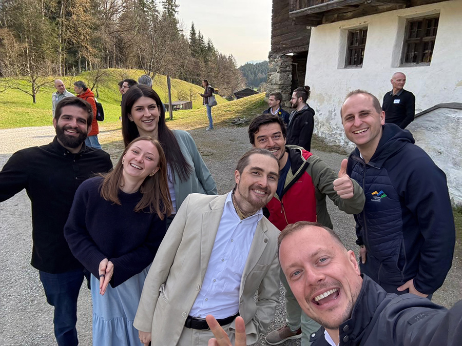 KINN Kernteam – Gruppenfoto bei einem Offsite in Tirol